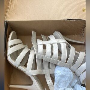 New Le Chateau size 8